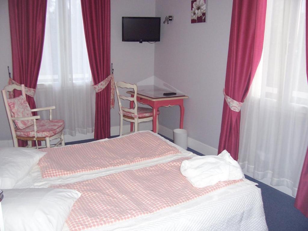 Hotel Beausejour Барботан-ле-Терм Стая снимка