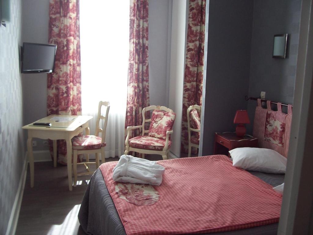Hotel Beausejour Барботан-ле-Терм Екстериор снимка